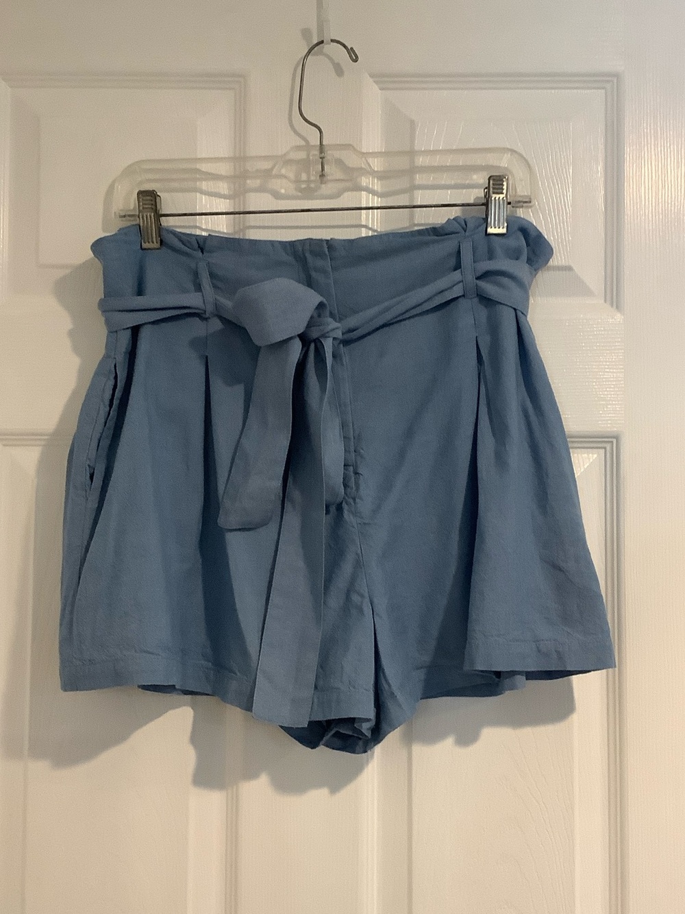 L’ACADEMIE Light Blue Chambray Paper Bag Waist Coastal Beachy Summer Shorts XL